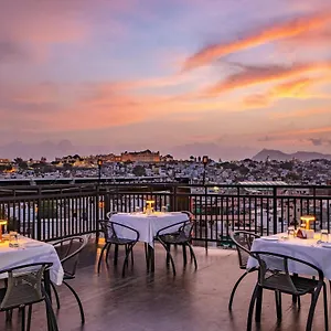 https://the-mangal-view-residency-a-luxury-boutique-business.udaipurhotels.org
