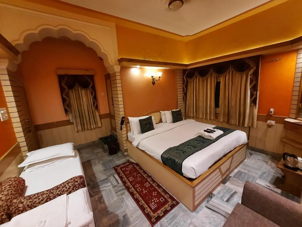 Hotel Temple On Ganges Varanasi 3*,  India