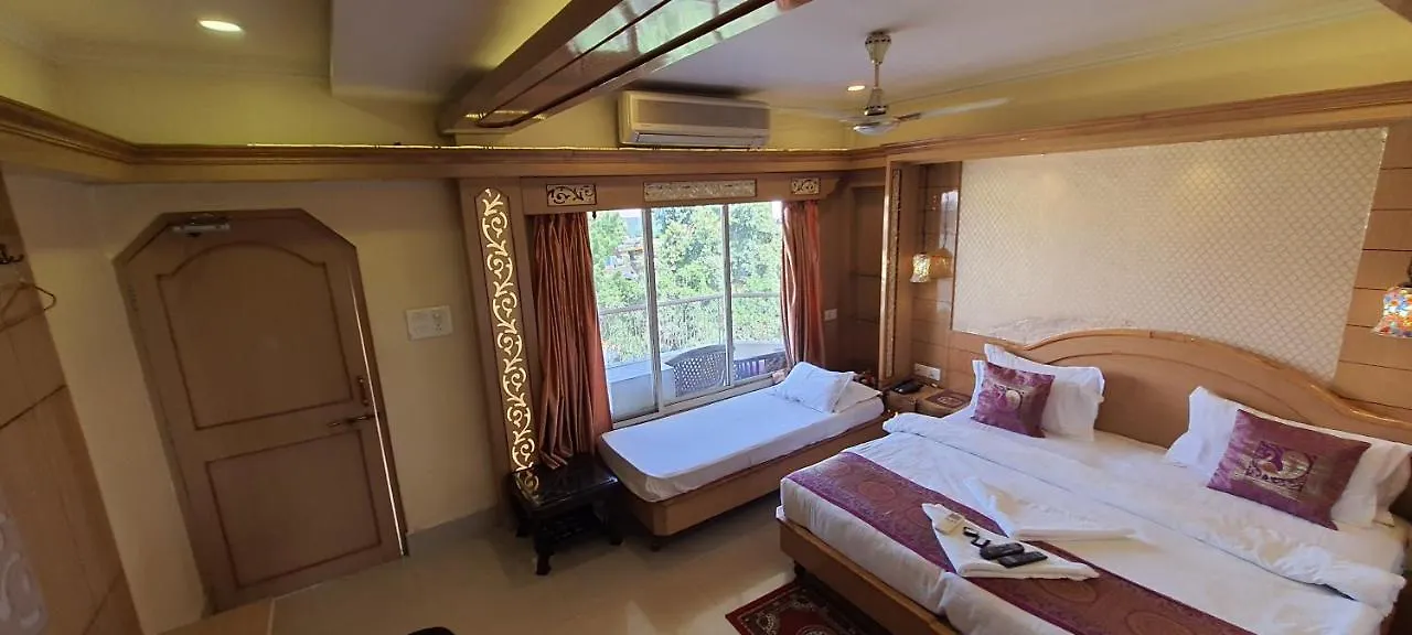 Hotel Temple On Ganges Varanasi