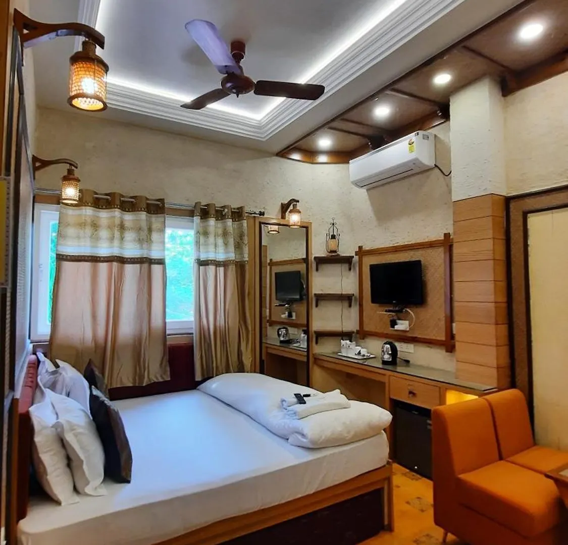 Hotel Temple On Ganges Varanasi India