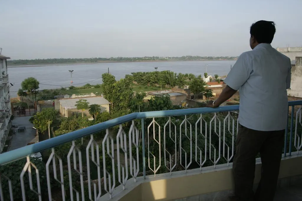 Hotel Temple On Ganges Varanasi