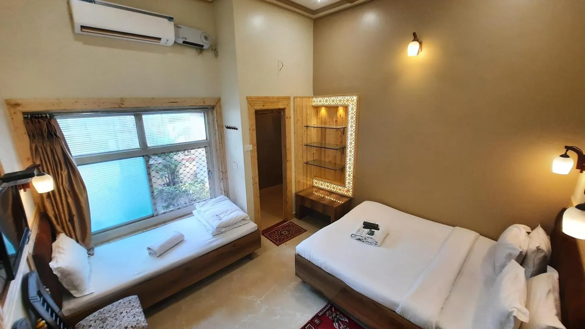 Hotel Temple On Ganges Varanasi 3*,